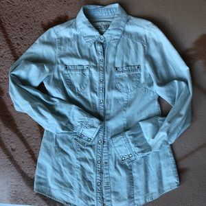 Girl Krazy Light Blue Denim Button Down Shirt XS